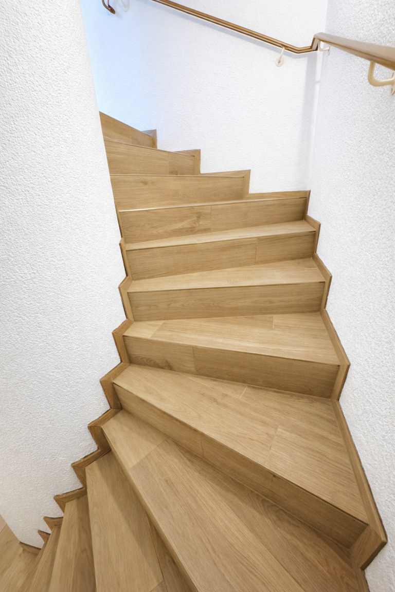 a716455d-061c-4366-ad33-0b0b947ddef2